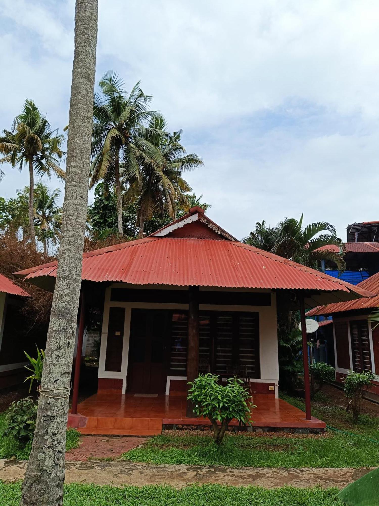 Hill View Beach Resort 瓦尔卡拉 外观 照片
